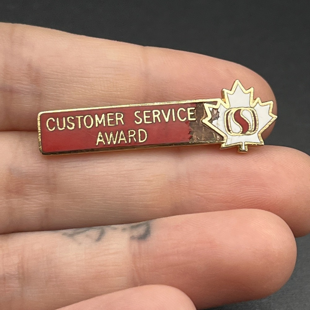 Canada Safeway Customer Service Award Badge Lapel Hat Pin